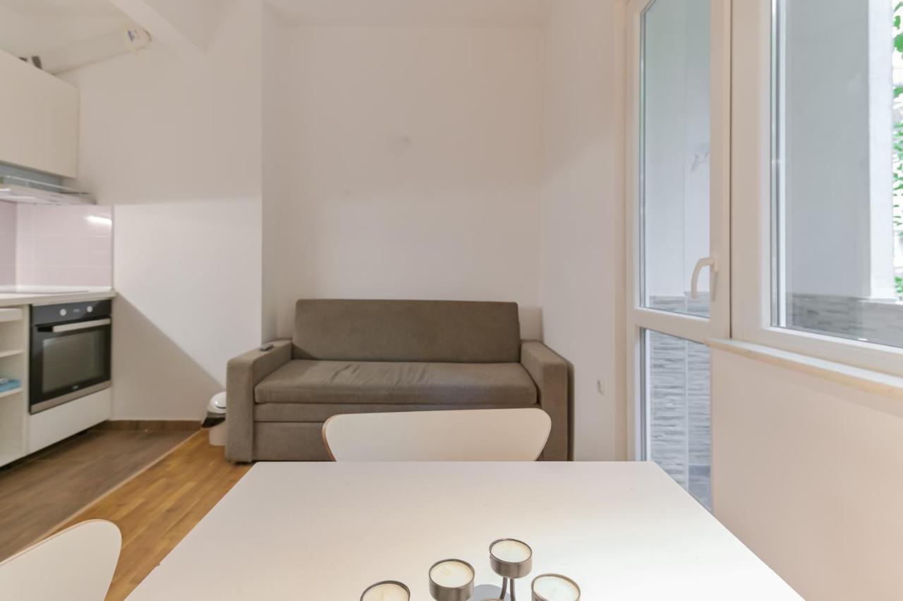 Bright Apartment In The Heart Of The City By Flat Mаnager Sofia Ngoại thất bức ảnh